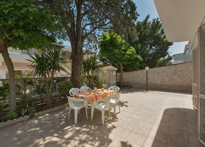 Marita By Barbarhouse Tatil Evi Torre Lapillo